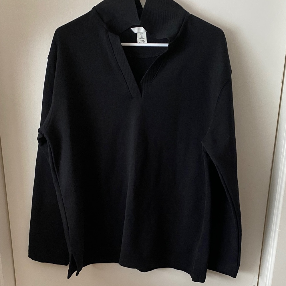 H&M Classic Black Knit Pull Over
